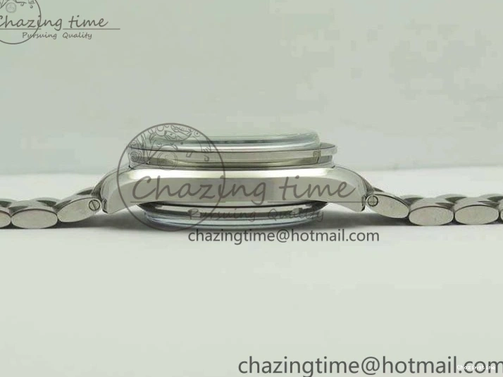 0317 TechFriendly SpeedMaster MoonWatch SS OMF 1:1 Best Edition Black Red Dial On SS Bracelet A9300 V 8092